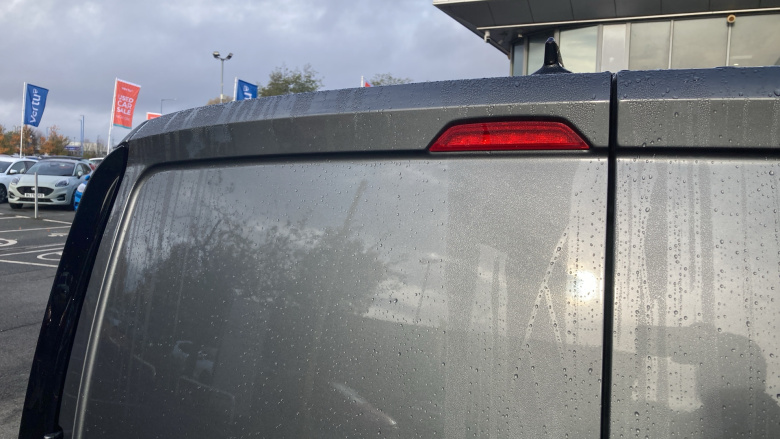 Ford Transit Connect 250 L2 Petrol 1.5 EcoBoost PHEV 150 Limited Van Auto